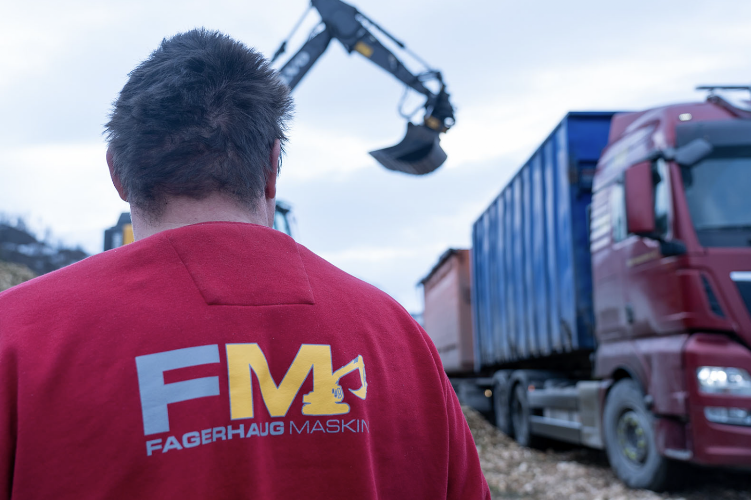 Bilde fra FAGERHAUG MASKIN AS i Liland